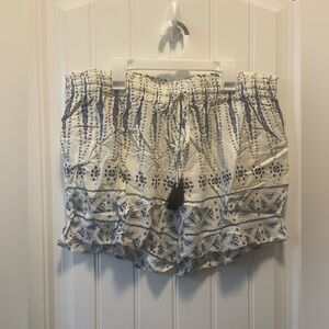Hayden 
Womens shorts 
Size 1XL
NWT
